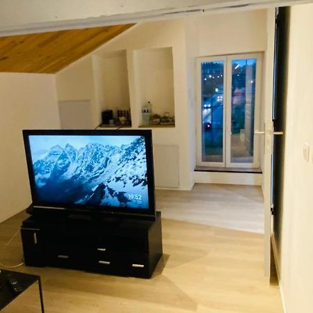 Studio Cros Climatise 卡斯特尔 外观 照片