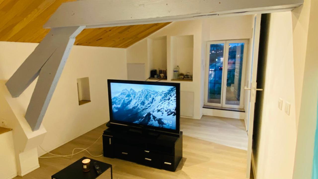 Studio Cros Climatise 卡斯特尔 外观 照片